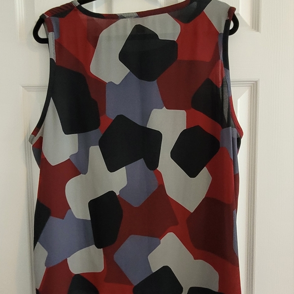 Sleeveless pattern blouse - Picture 2 of 4